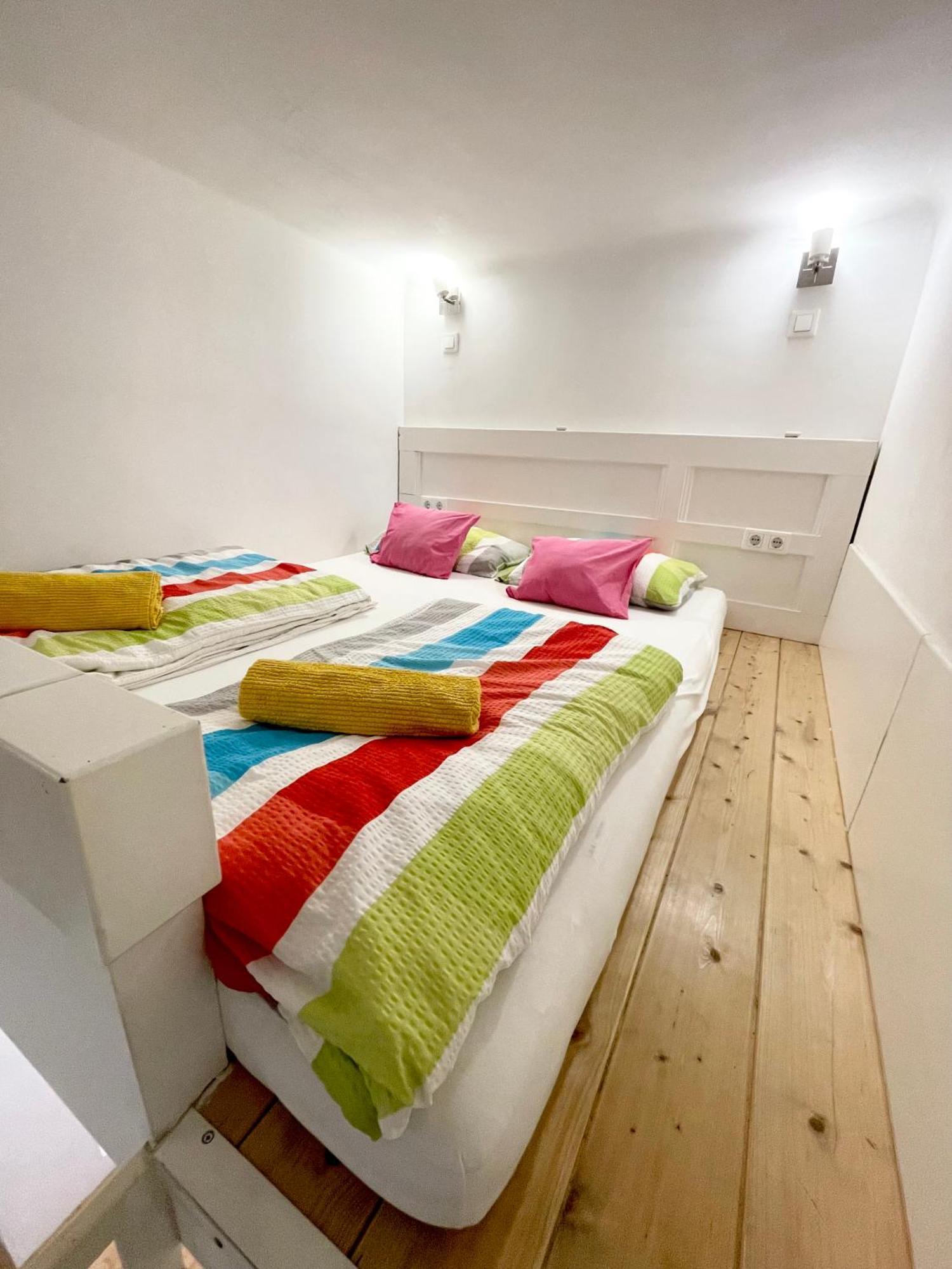 Rainbow Pearl Apartment At St Stephen' S Basilica Budapest Kültér fotó