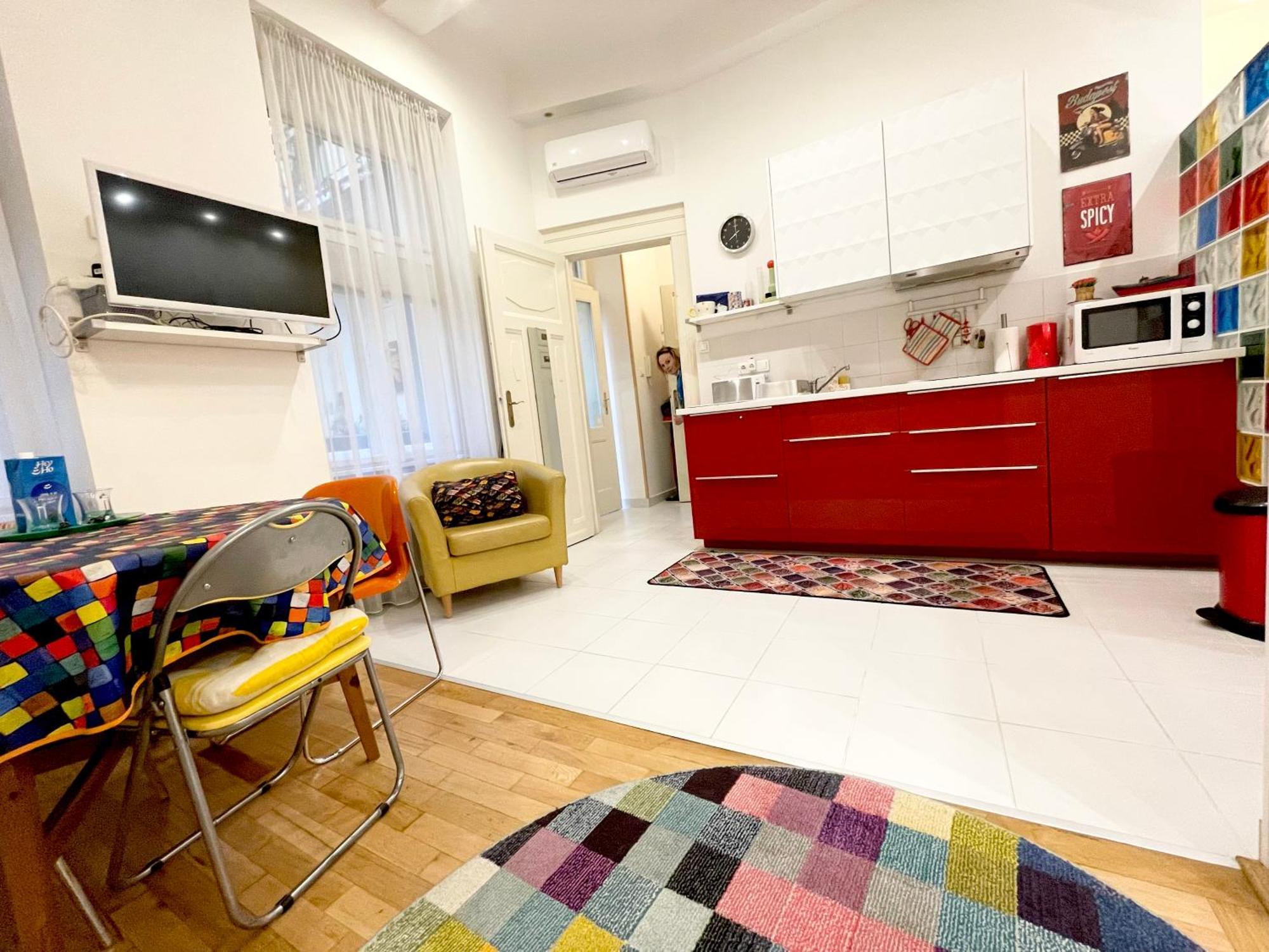 Rainbow Pearl Apartment At St Stephen' S Basilica Budapest Kültér fotó