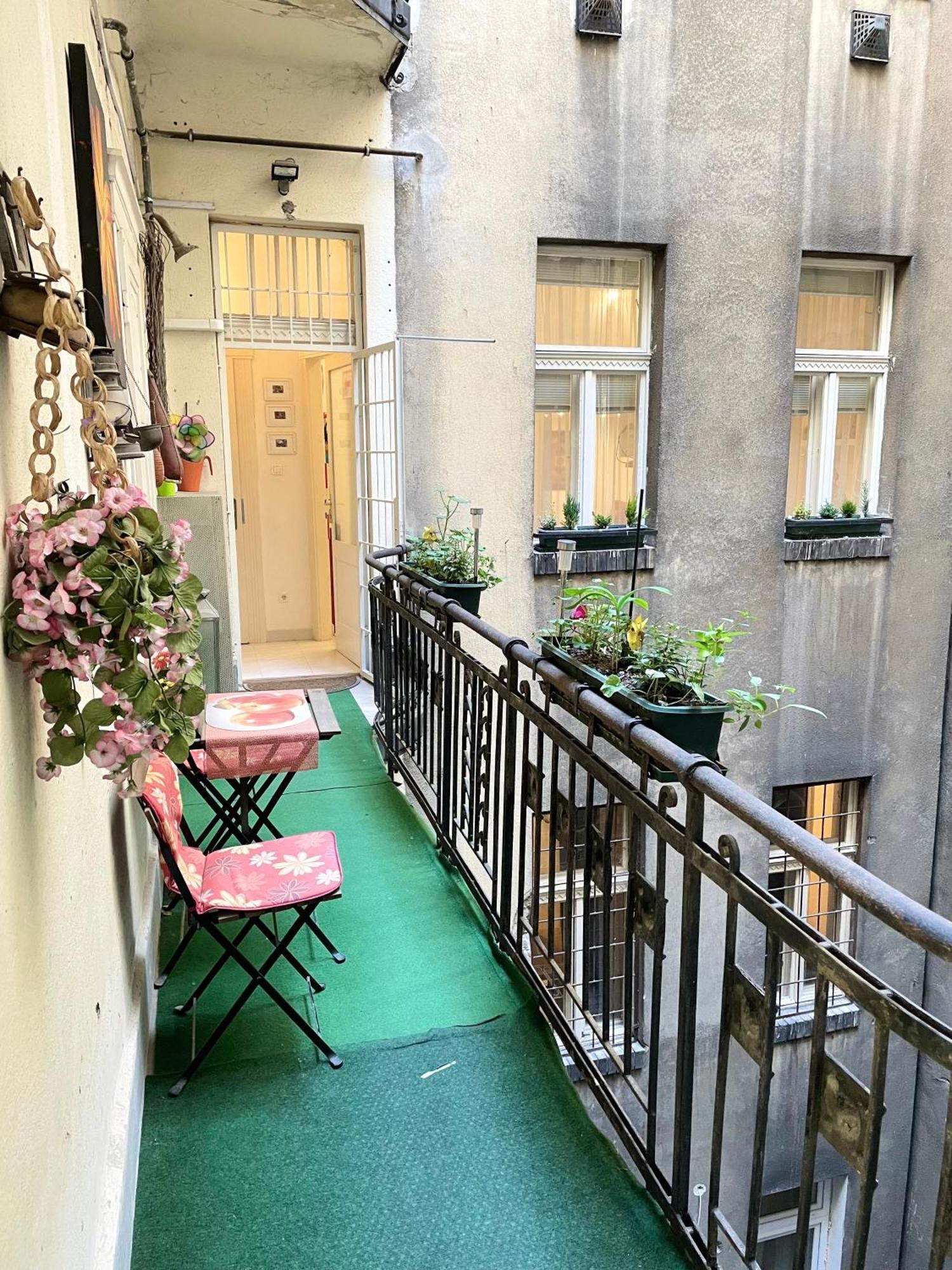 Rainbow Pearl Apartment At St Stephen' S Basilica Budapest Kültér fotó
