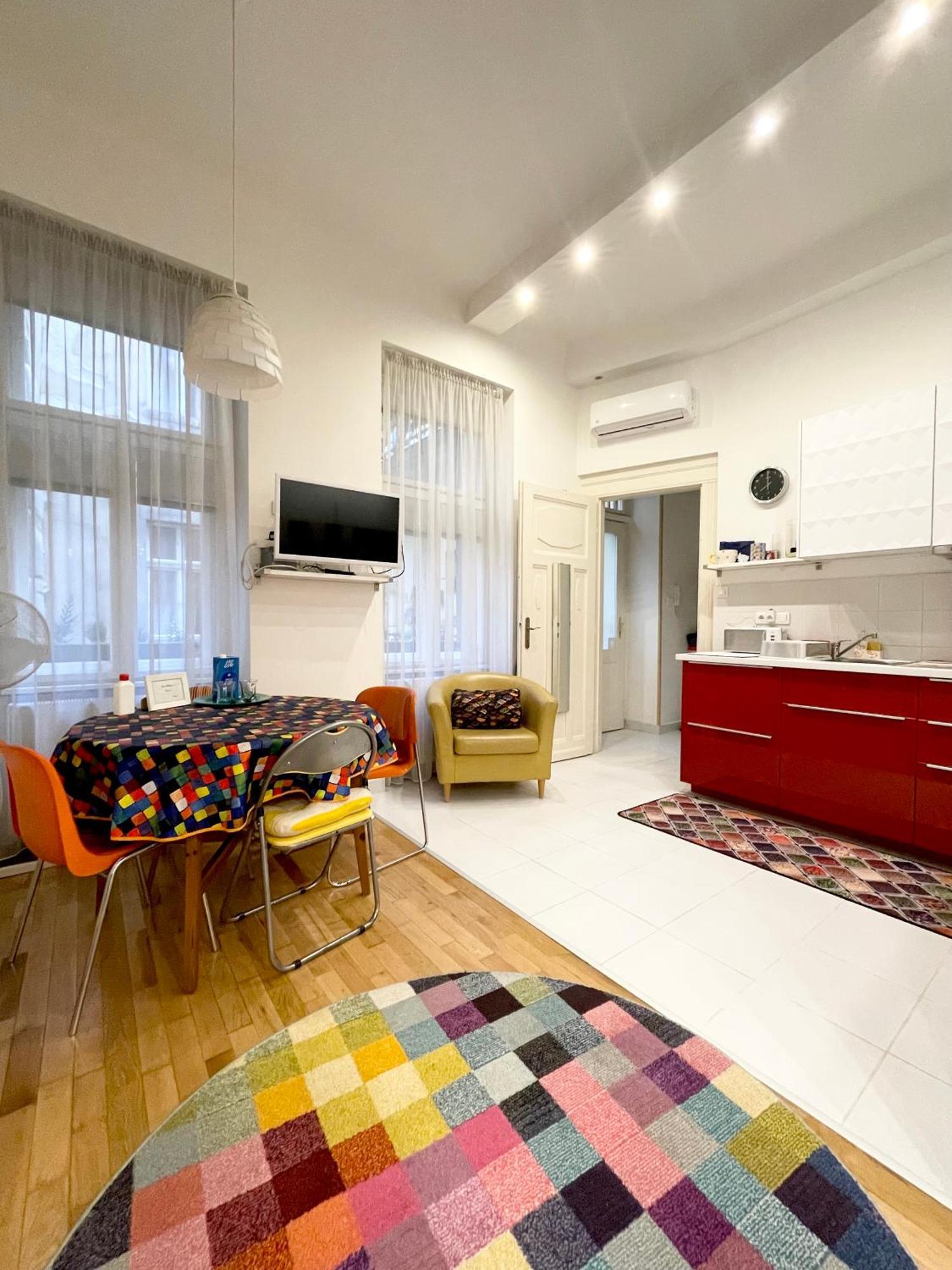 Rainbow Pearl Apartment At St Stephen' S Basilica Budapest Kültér fotó